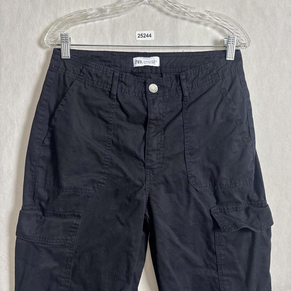 Zara Women's Size 8 Black No Stretch Relaxed Straight Leg Cargo Pants - Picture 3 of 11